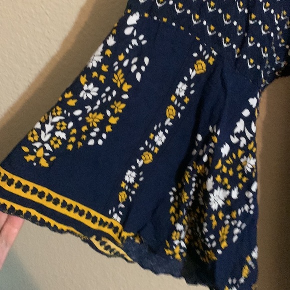Suzanne Betro navy and yellow boho top 4X runs small - Picture 3 of 5